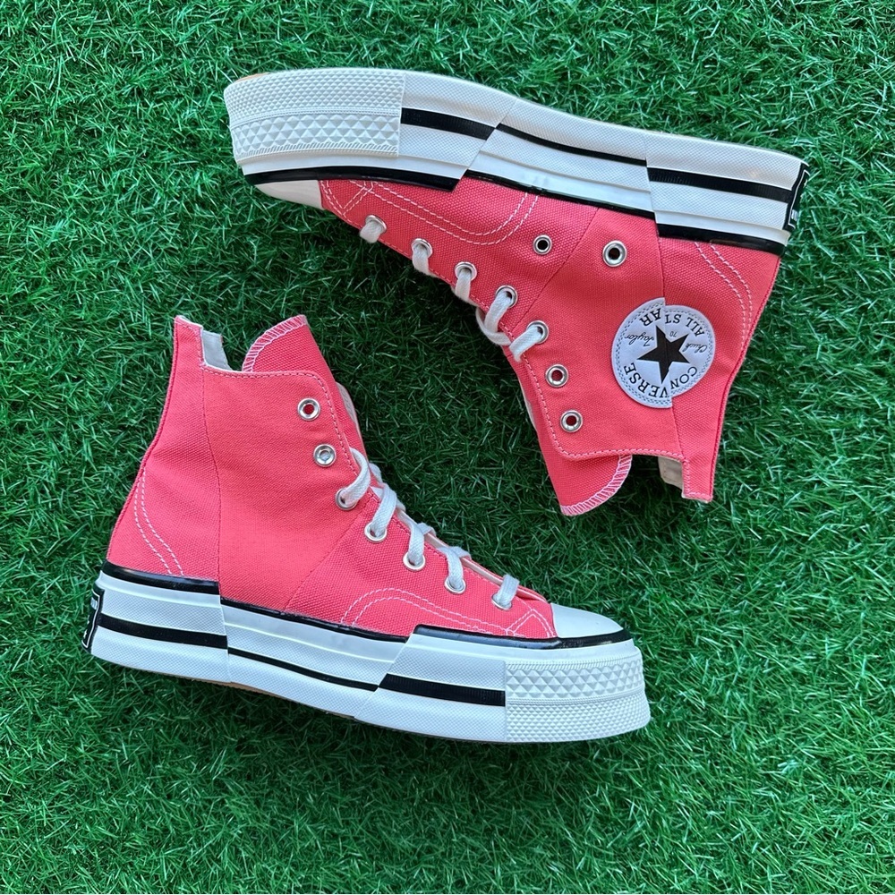 🎁Converse Chuck Taylor All Star Chuck 70 Plus Hi Watermelon Slush - Picture 8 of 8